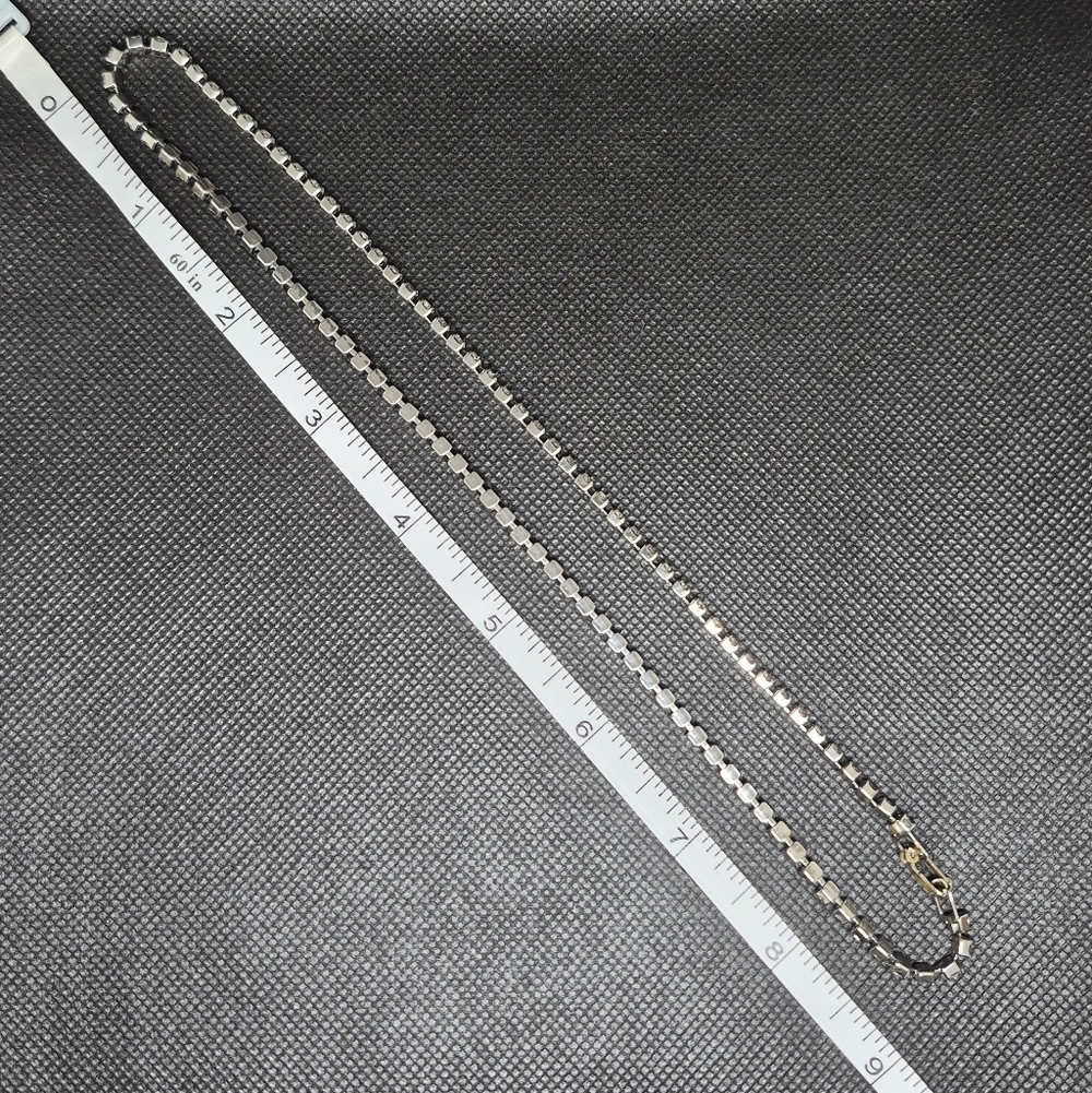 VINTAGE Clear Rhinestones in Silver Tone Setting Tennis Necklace - Picture 13 of 16